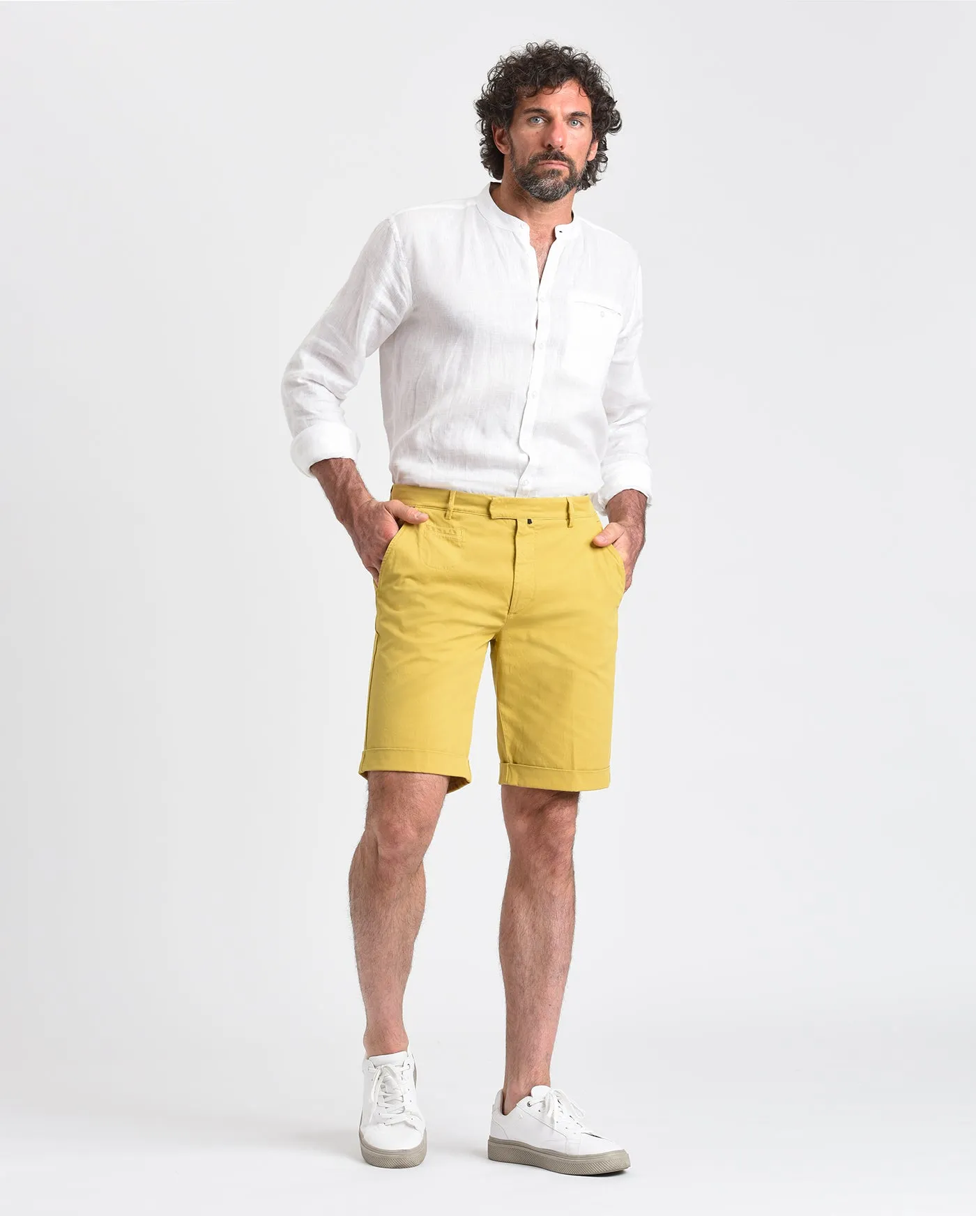Bermuda in cotone leggero giallo ocra
